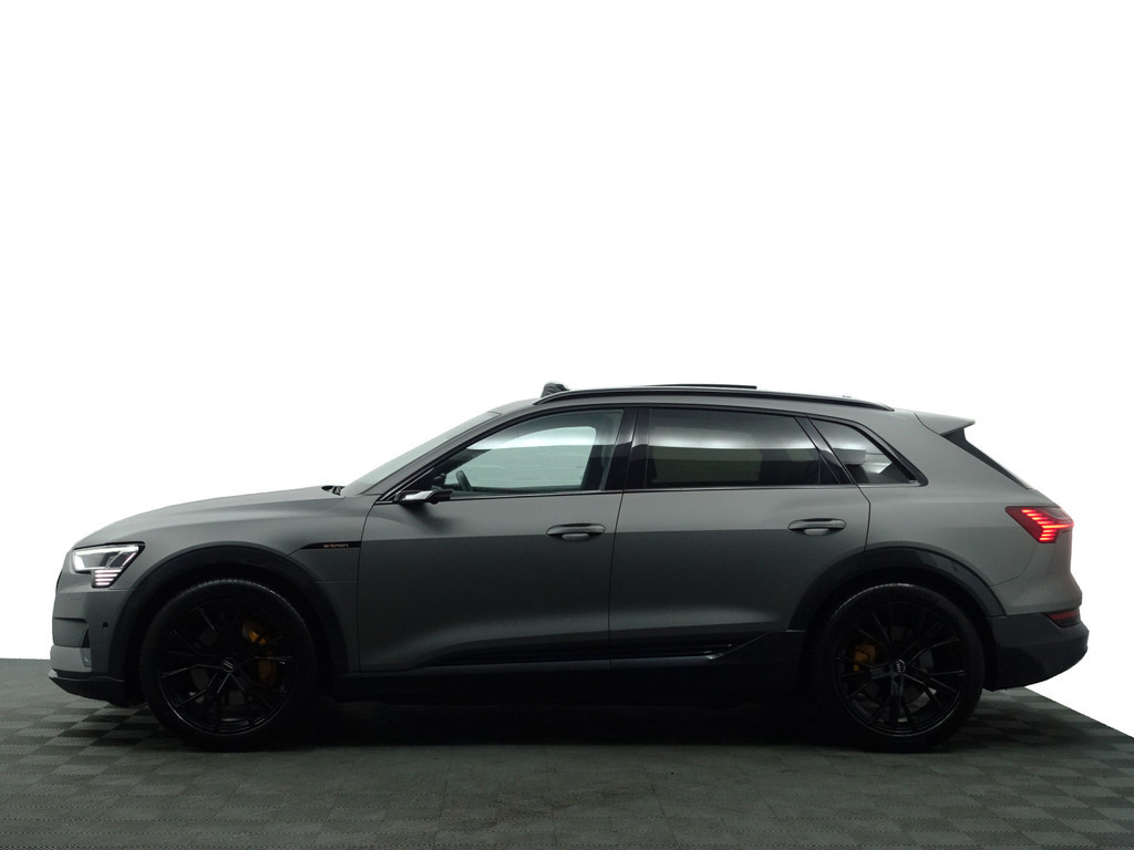 
Audi e-tron e-tron 55 quattro S Competition 95 kWh- Camera Spiegels, Panoramadak, Bang Olufsen, Sfeerverlichting, Memory vol									