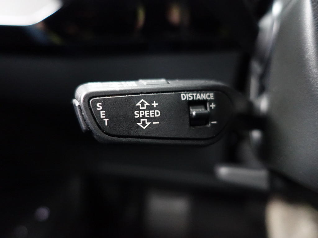 
Audi e-tron e-tron 55 quattro advanced Pro Line Plus 95 kWh- Camera Spiegels, Panoramadak, Bang Olufsen, Memory, Sfeerverlichting vol									