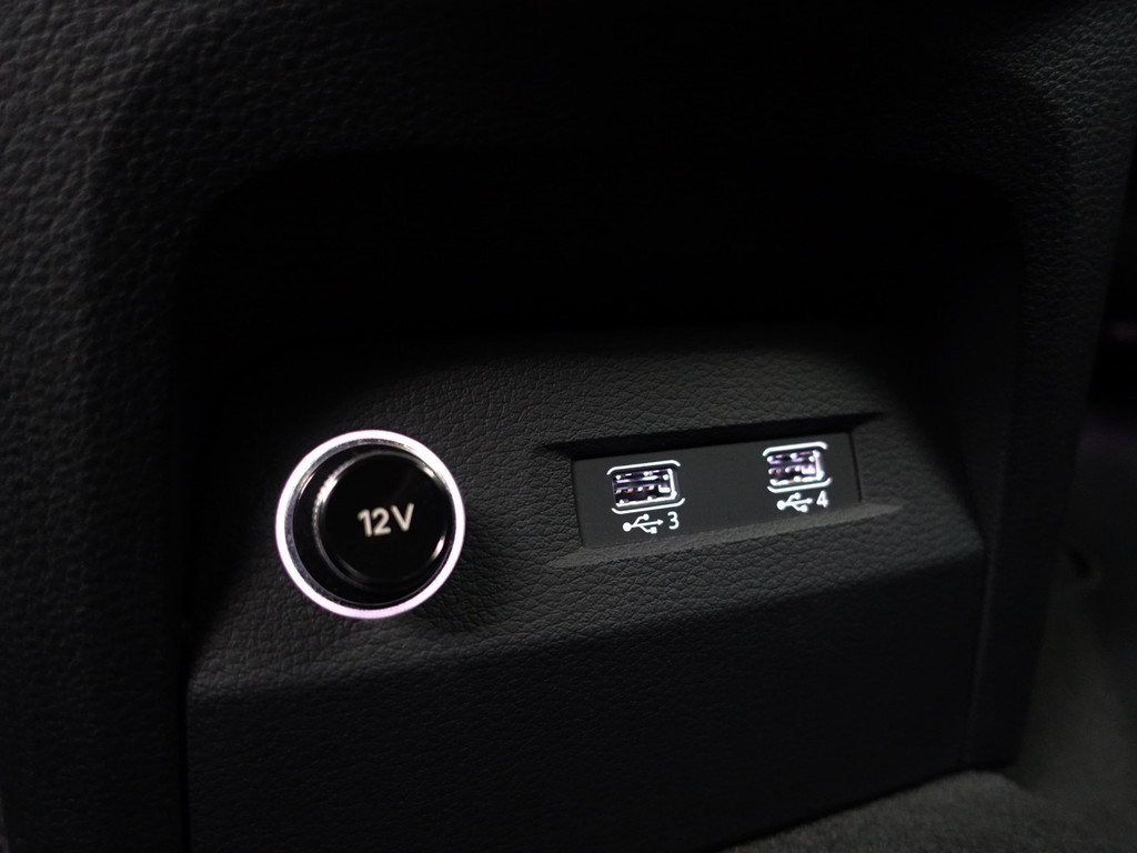 
Audi e-tron e-tron 55 quattro advanced Pro Line Plus 95 kWh- Camera Spiegels, Panoramadak, Bang Olufsen, Memory, Sfeerverlichting vol									