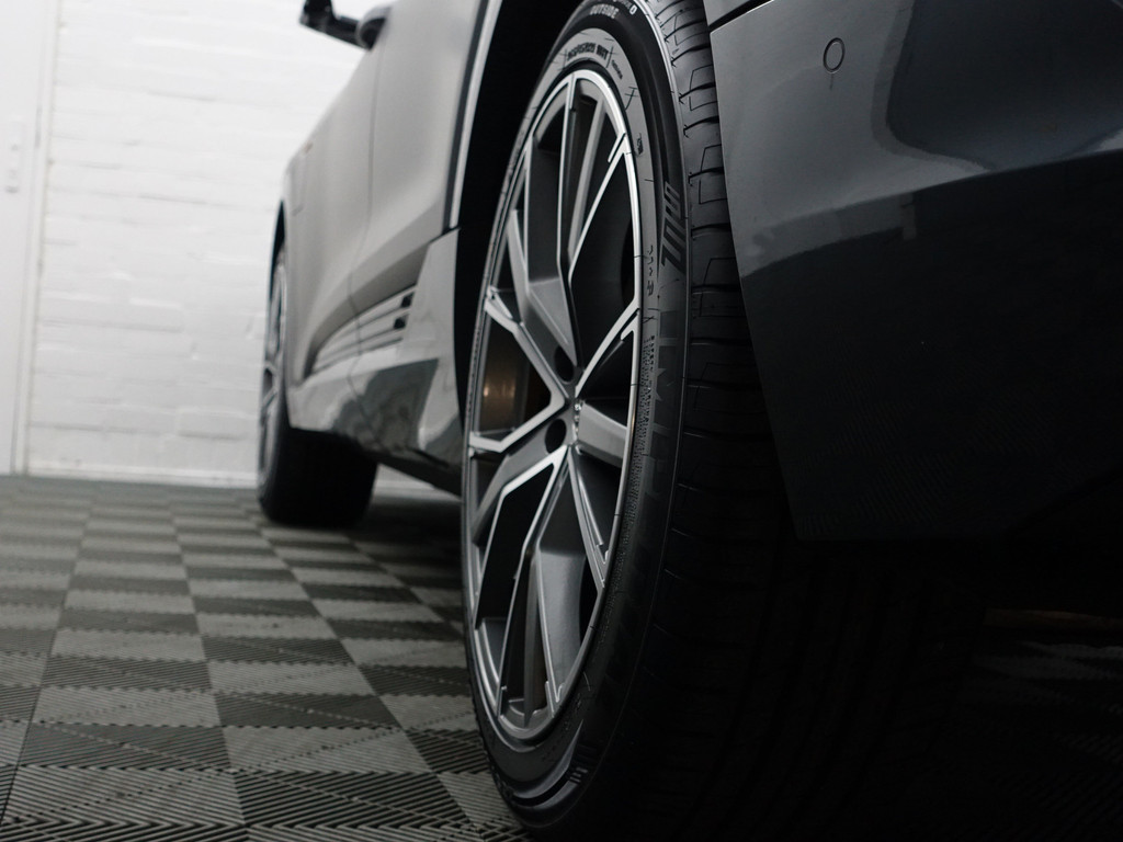 
Audi e-tron e-tron 55 quattro advanced Pro Line Plus 95 kWh- Camera Spiegels, Panoramadak, Bang Olufsen, Memory, Sfeerverlichting vol									