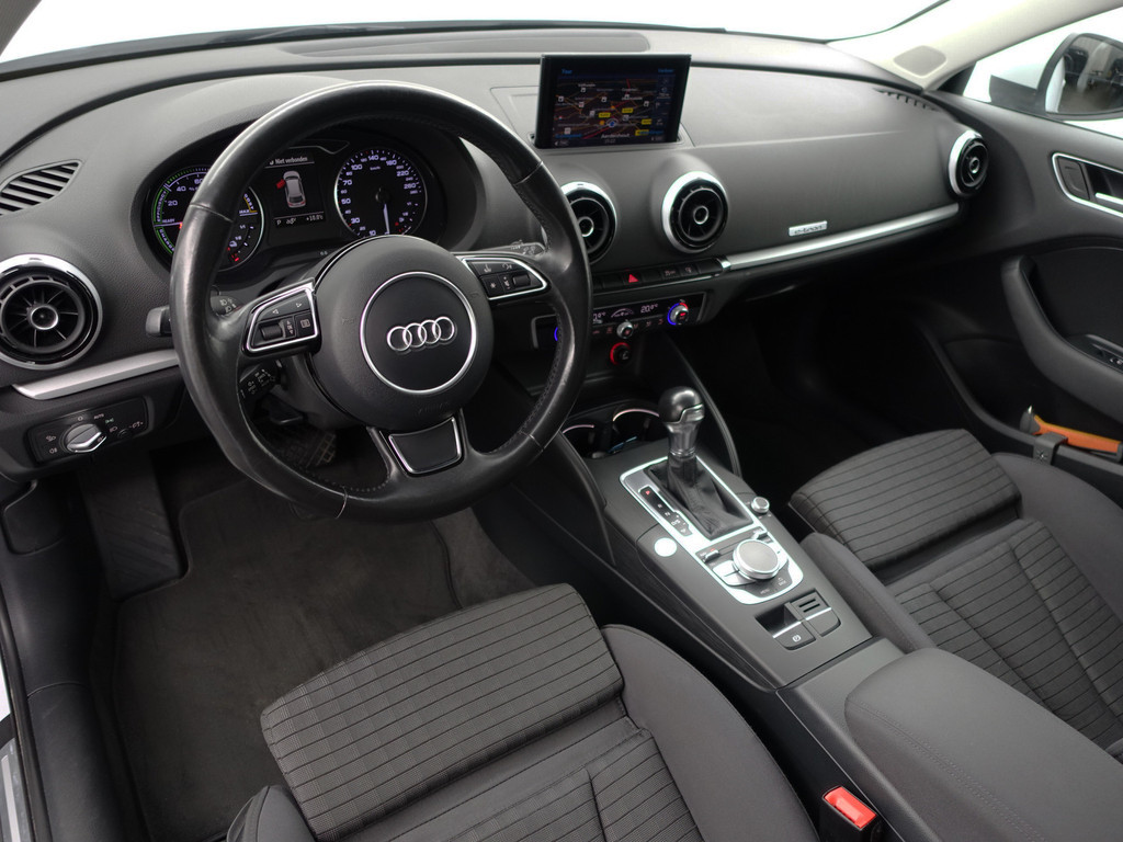
Audi A3 Sportback 1.4 e-tron PHEV Pro Line plus Aut- Nap 99dkm, Panoramadak, Xenon Led, Keyless, Standkachel, Dynamic Select vol									