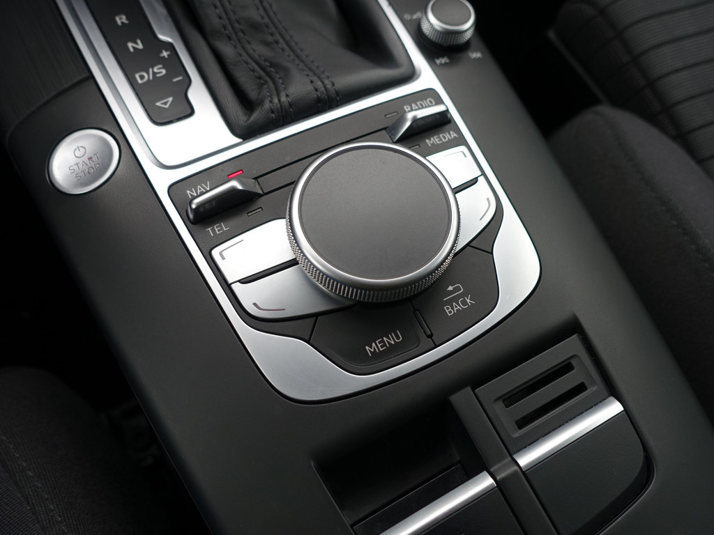 
Audi A3 Sportback 1.4 e-tron PHEV Pro Line plus Aut- Nap 99dkm, Panoramadak, Xenon Led, Keyless, Standkachel, Dynamic Select vol									