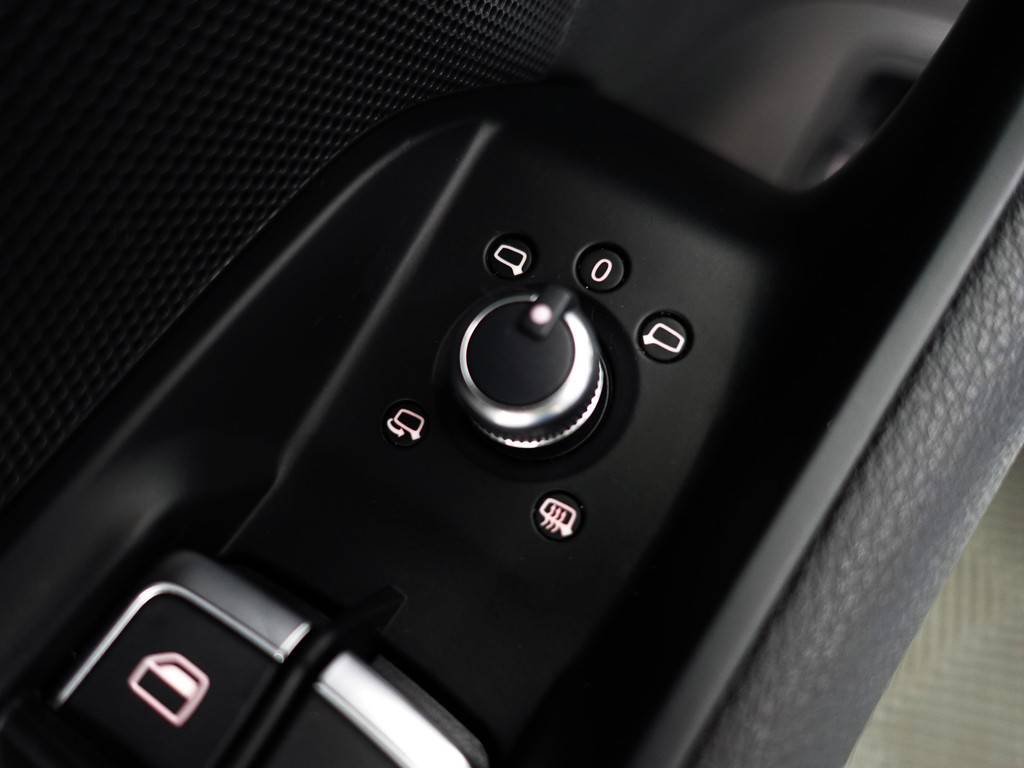 
Audi A3 Sportback 1.4 e-tron PHEV Pro Line plus Aut- Nap 99dkm, Panoramadak, Xenon Led, Keyless, Standkachel, Dynamic Select vol									