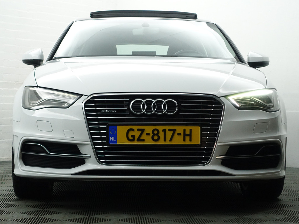 
Audi A3 Sportback 1.4 e-tron PHEV Pro Line plus Aut- Nap 99dkm, Panoramadak, Xenon Led, Keyless, Standkachel, Dynamic Select vol									