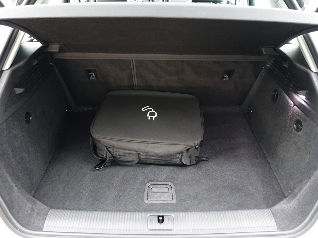 
Audi A3 Sportback 1.4 e-tron PHEV Pro Line plus Aut- Nap 99dkm, Panoramadak, Xenon Led, Keyless, Standkachel, Dynamic Select vol									