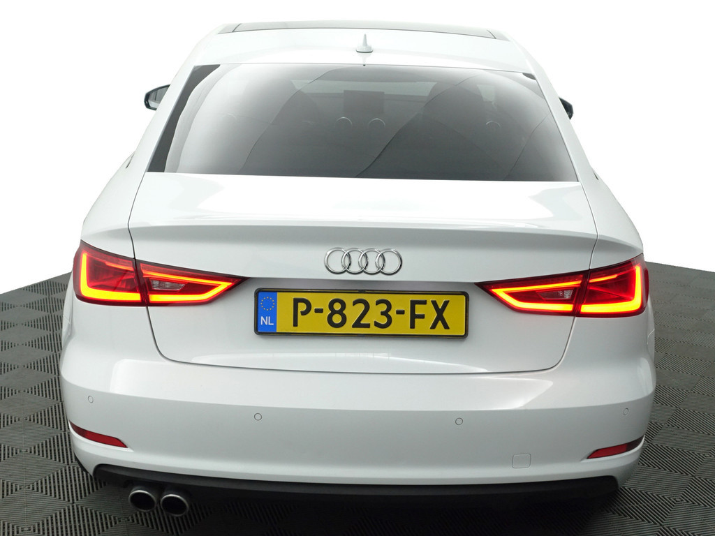 
								Audi A3 Limousine 1.4 TFSI Pro Line S- Panoramadak, Dynamic Select, Stoelverwarming, Park Assist, Xenon Led, Sport Interieur vol									