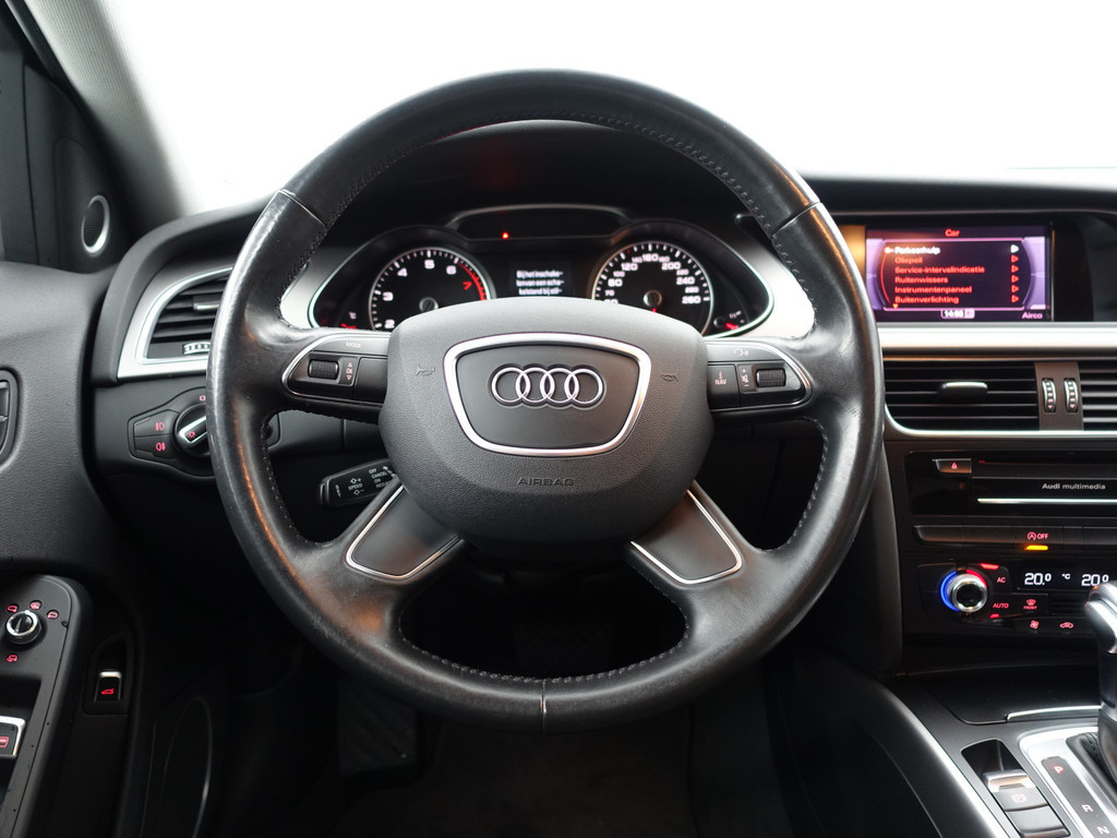 
								Audi A4 Avant 1.8 TFSI S-line Aut- Bang Olufsen, Keyless, Park Assist, Elektrisch verstelbare stoelen, Xenon Led vol									