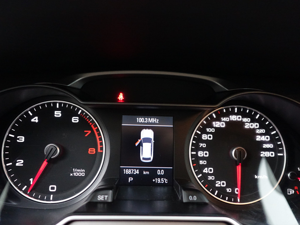 
								Audi A4 Avant 1.8 TFSI S-line Aut- Bang Olufsen, Keyless, Park Assist, Elektrisch verstelbare stoelen, Xenon Led vol									