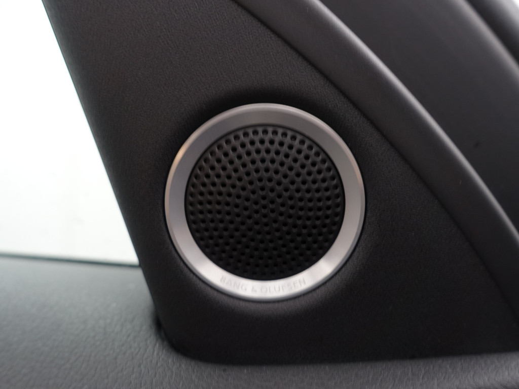 
								Audi A4 Avant 1.8 TFSI S-line Aut- Bang Olufsen, Keyless, Park Assist, Elektrisch verstelbare stoelen, Xenon Led vol									