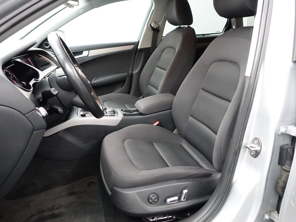 
								Audi A4 Avant 1.8 TFSI S-line Aut- Bang Olufsen, Keyless, Park Assist, Elektrisch verstelbare stoelen, Xenon Led vol									