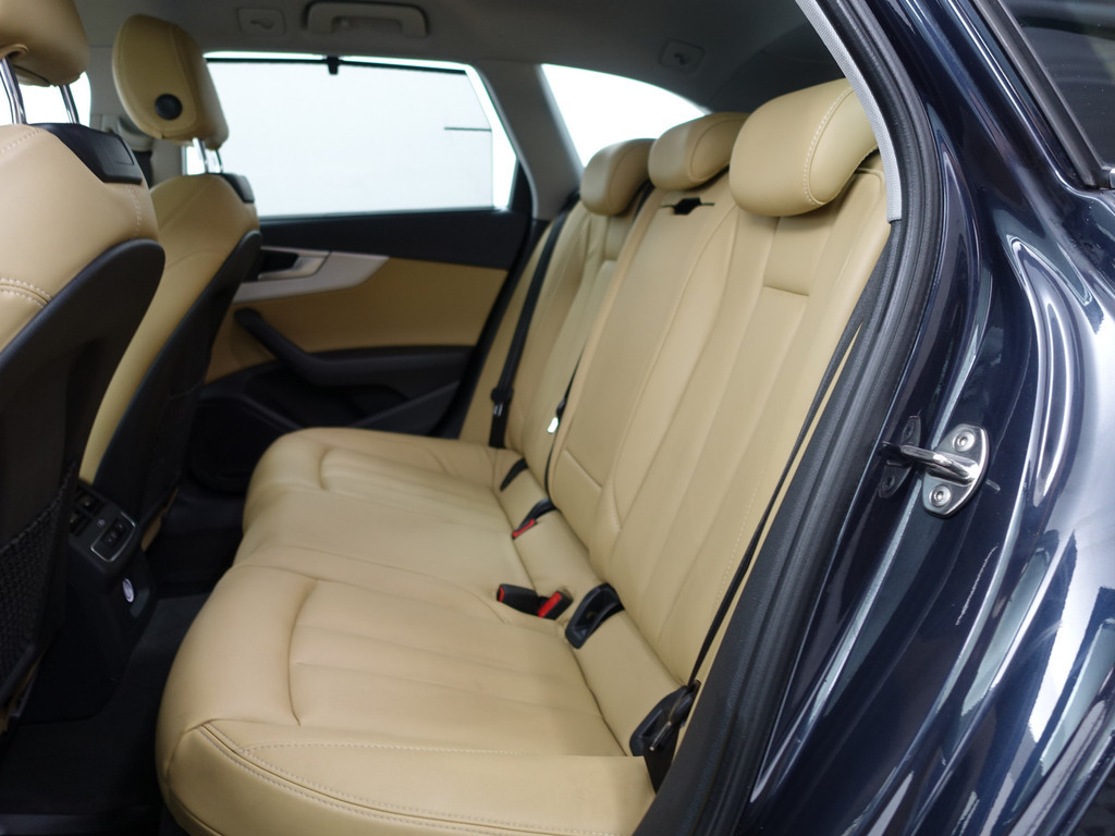 
Audi A4 Avant 1.4 TFSI S-line Aut- Sport Leder, Ada Cruise, Xenon Led, Park Assist, Stoelverwarming vol									