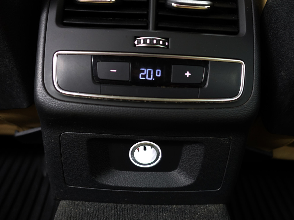 
Audi A4 Avant 1.4 TFSI S-line Aut- Sport Leder, Ada Cruise, Xenon Led, Park Assist, Stoelverwarming vol									