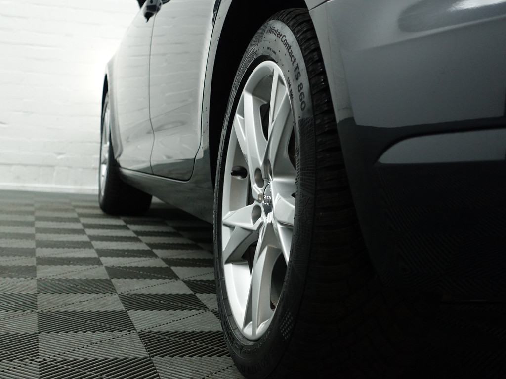 
Audi A4 Avant 1.4 TFSI S-line Aut- Sport Leder, Ada Cruise, Xenon Led, Park Assist, Stoelverwarming vol									