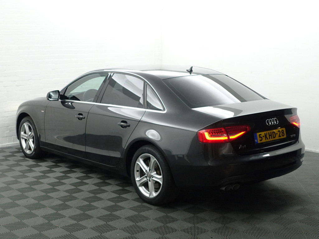
Audi A4 Limousine 1.8 TFSI 170pk S-line Aut- Xenon Led, Navi, Park Assist, Cruise, Clima vol									