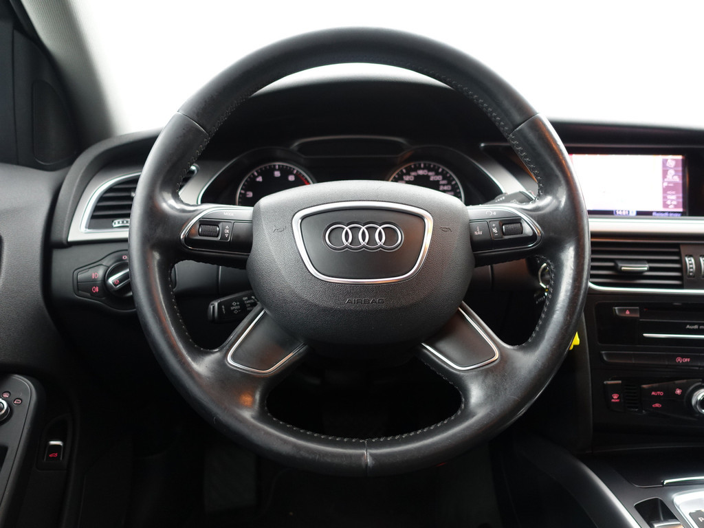 
Audi A4 Limousine 1.8 TFSI 170pk S-line Aut- Xenon Led, Navi, Park Assist, Cruise, Clima vol									