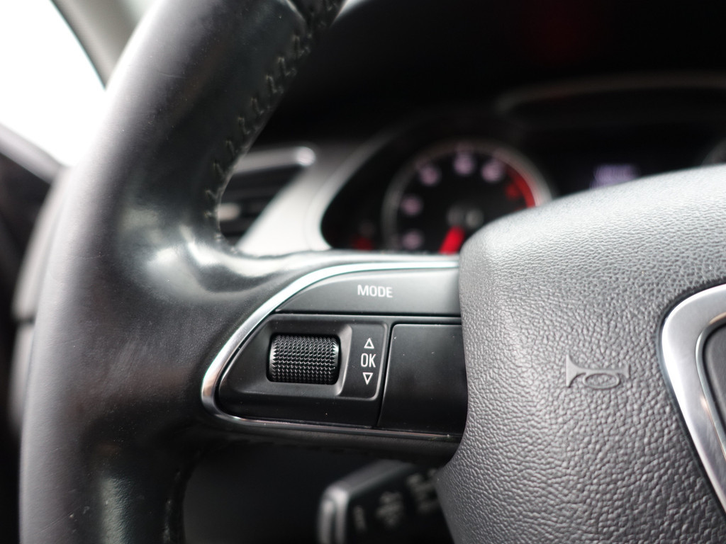 
Audi A4 Limousine 1.8 TFSI 170pk S-line Aut- Xenon Led, Navi, Park Assist, Cruise, Clima vol									