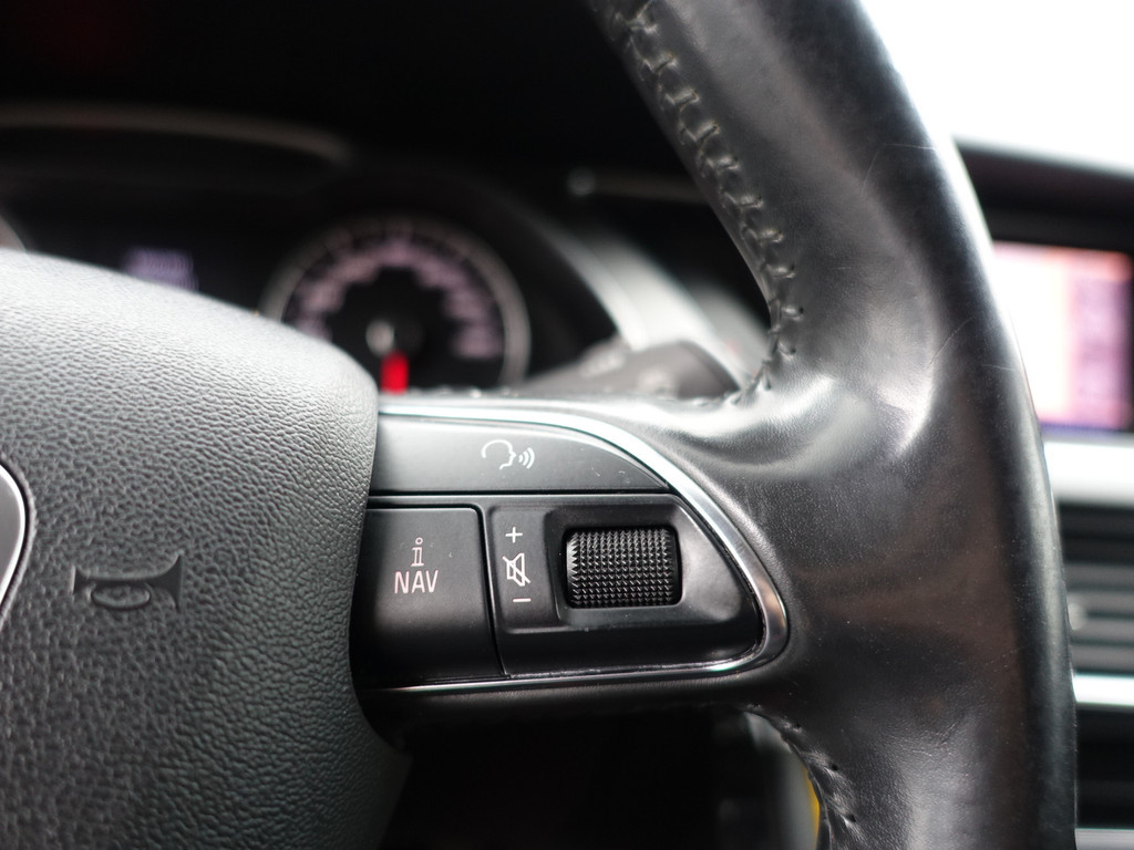 
Audi A4 Limousine 1.8 TFSI 170pk S-line Aut- Xenon Led, Navi, Park Assist, Cruise, Clima vol									