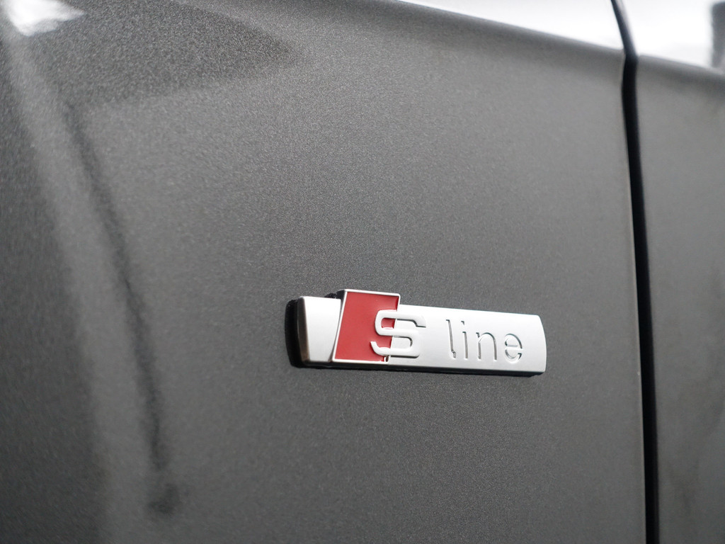 
Audi A4 Limousine 1.8 TFSI 170pk S-line Aut- Xenon Led, Navi, Park Assist, Cruise, Clima vol									