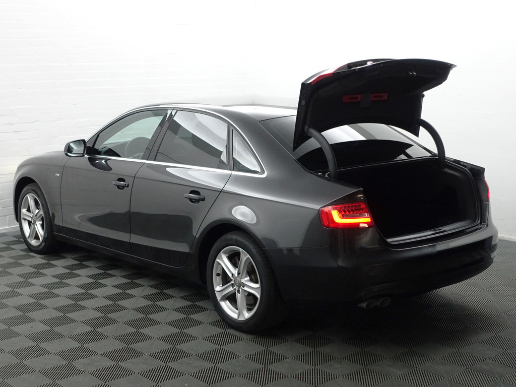 
Audi A4 Limousine 1.8 TFSI 170pk S-line Aut- Xenon Led, Navi, Park Assist, Cruise, Clima vol									