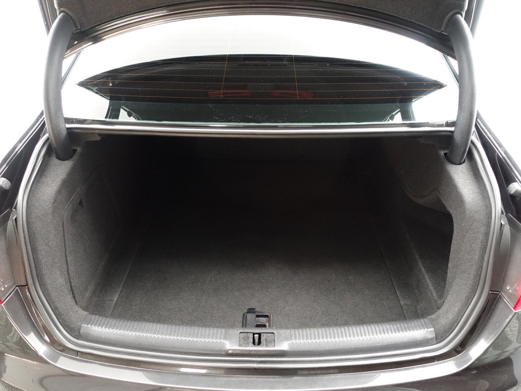 
Audi A4 Limousine 1.8 TFSI 170pk S-line Aut- Xenon Led, Navi, Park Assist, Cruise, Clima vol									