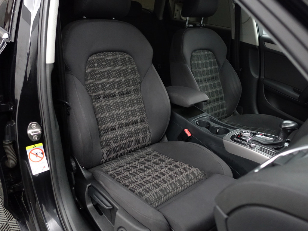 
Audi A4 Avant 1.8 TFSI 170pk S Line Aut- Xenon Led, Sport Interieur, Park Assist, Navi, Trekhaak, Privacy Glass vol									