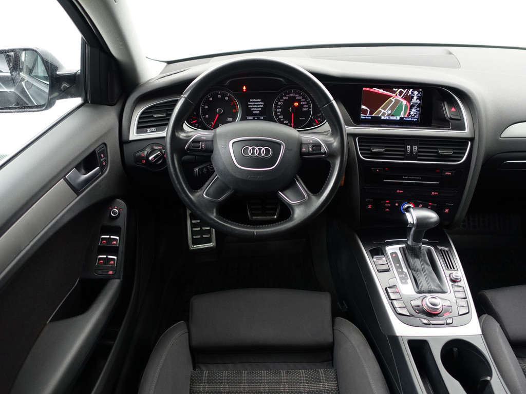 
Audi A4 Avant 1.8 TFSI 170pk S Line Aut- Xenon Led, Sport Interieur, Park Assist, Navi, Trekhaak, Privacy Glass vol									