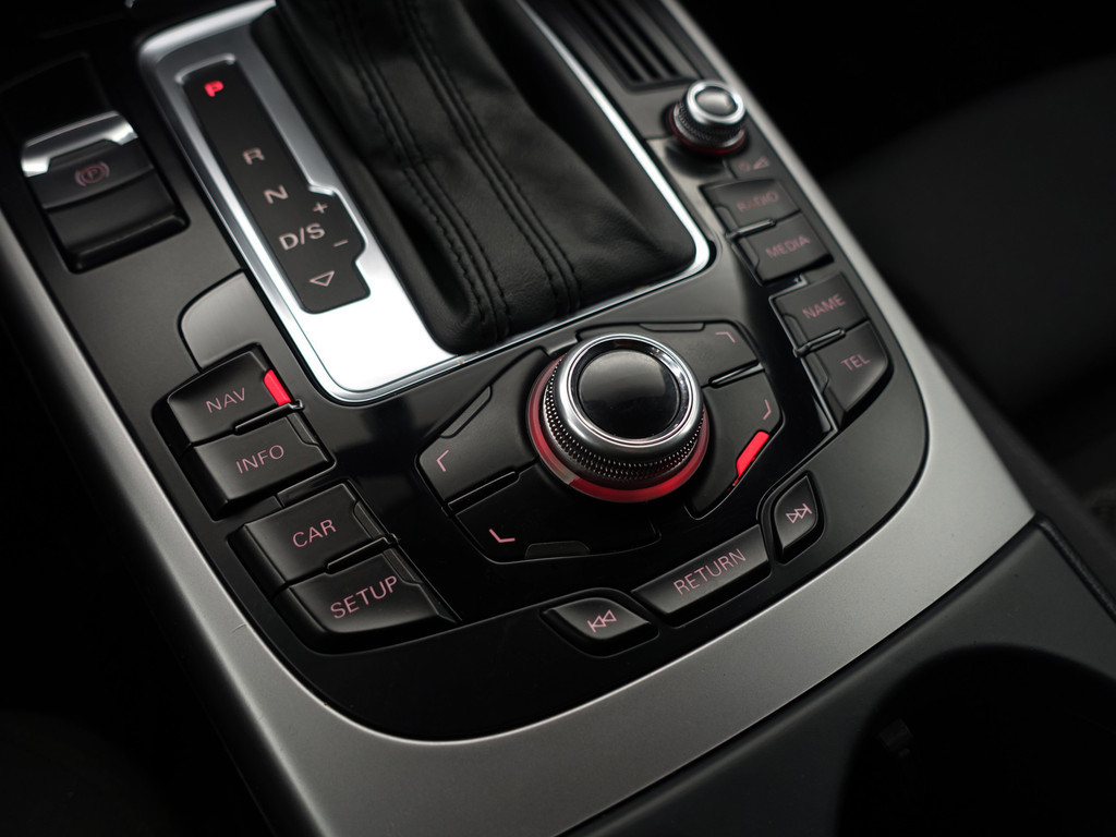 
Audi A4 Avant 1.8 TFSI 170pk S Line Aut- Xenon Led, Sport Interieur, Park Assist, Navi, Trekhaak, Privacy Glass vol									