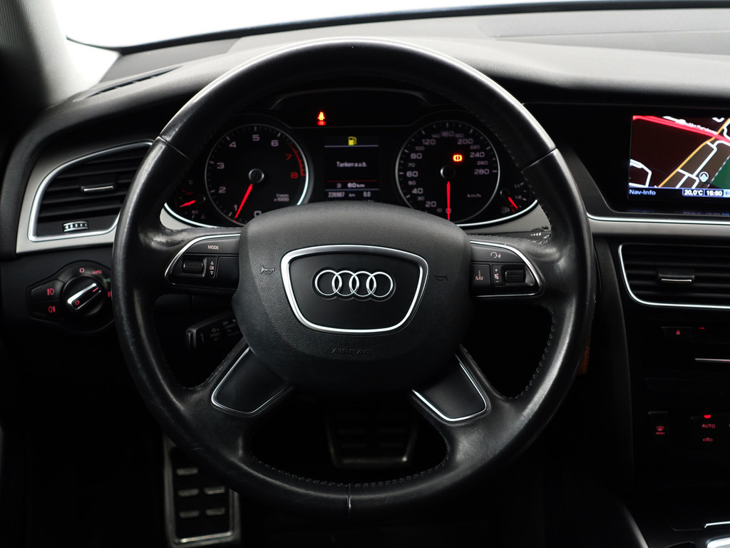 
Audi A4 Avant 1.8 TFSI 170pk S Line Aut- Xenon Led, Sport Interieur, Park Assist, Navi, Trekhaak, Privacy Glass vol									