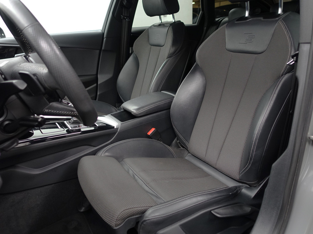 
Audi A4 Avant 35 TFSI S Line Black Optic Aut- Xenon Led, Keyless, Dynamic Select, Sport Leder Interieur, Virtual Cockpit vol									