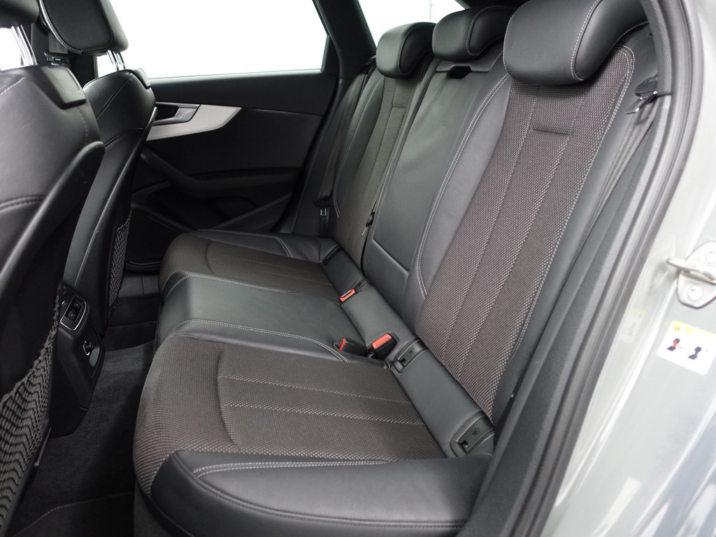 
Audi A4 Avant 35 TFSI S Line Black Optic Aut- Xenon Led, Keyless, Dynamic Select, Sport Leder Interieur, Virtual Cockpit vol									