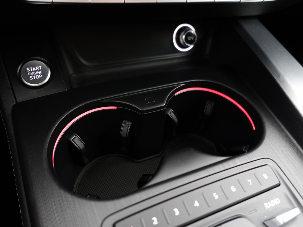 
Audi A4 Avant 1.4 TFSI S Line Black Optic Aut- Panoramadak, Sfeerverlichting, Xenon Led, Keyless, Dynamic Select, Stoelverwarming vol									