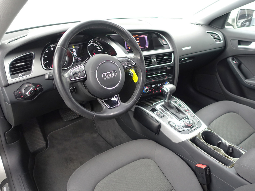 
Audi A5 Sportback 1.8 TFSI 170Pk S-Line Aut- Xenon Led, Navi, Cruise, Clima, Park Assist, Carbon Pakket vol									