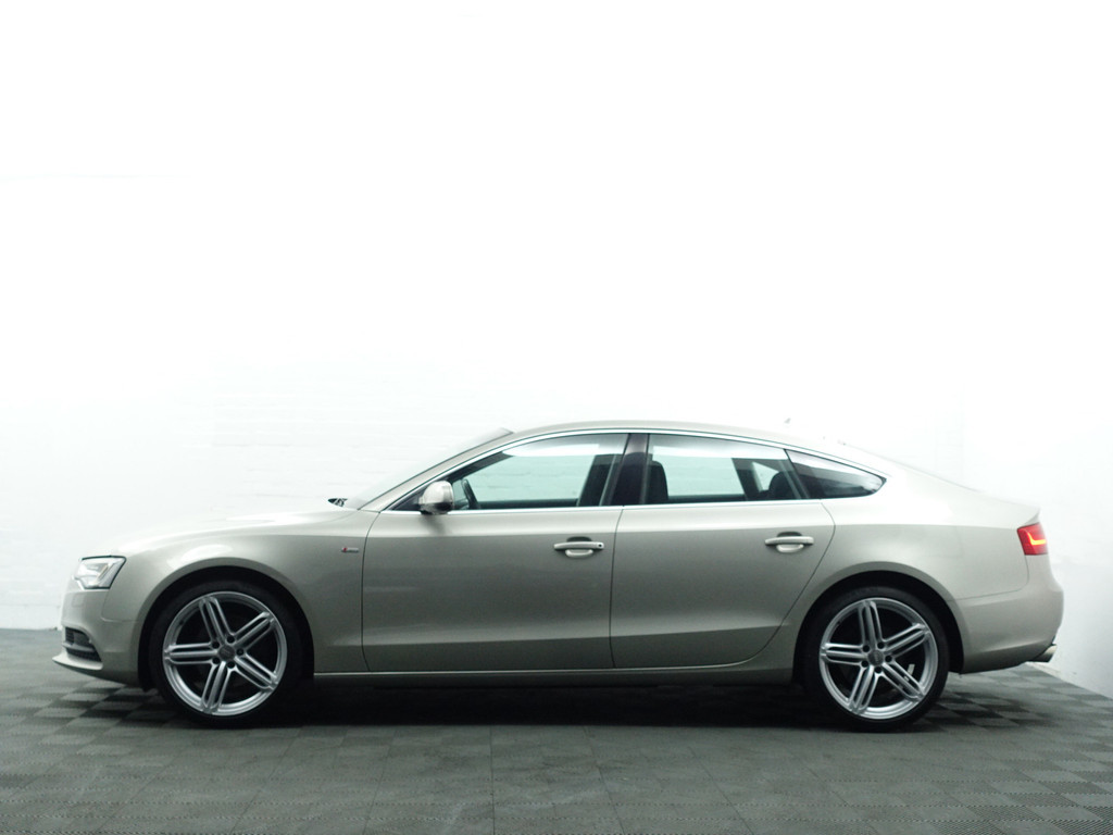 
Audi A5 Sportback 1.8 TFSI 170Pk S-Line Aut- Xenon Led, Navi, Cruise, Clima, Park Assist, Carbon Pakket vol									