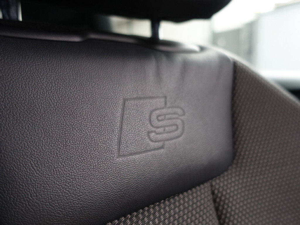 
Audi A5 Sportback 1.4 TFSI S Competition Aut- Xenon Led, Sfeerverlichting, Park Assist, Dynamic Select vol									