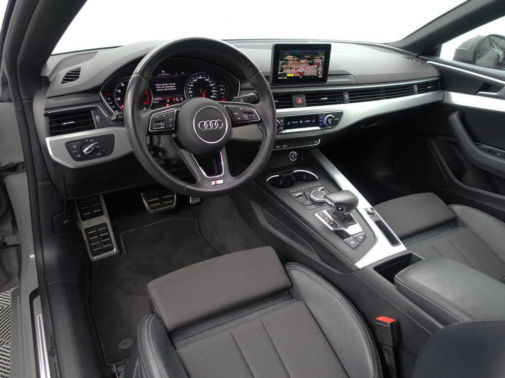 
Audi A5 Coupé 40 TFSI S line Black Optic Aut- Xenon Led, Dynamic Select, Keyless, Sfeerverlichting, Navi, Park Assist vol									