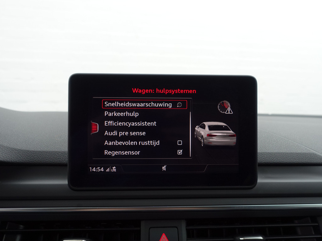 
Audi A5 Coupé 40 TFSI S line Black Optic Aut- Xenon Led, Dynamic Select, Keyless, Sfeerverlichting, Navi, Park Assist vol									