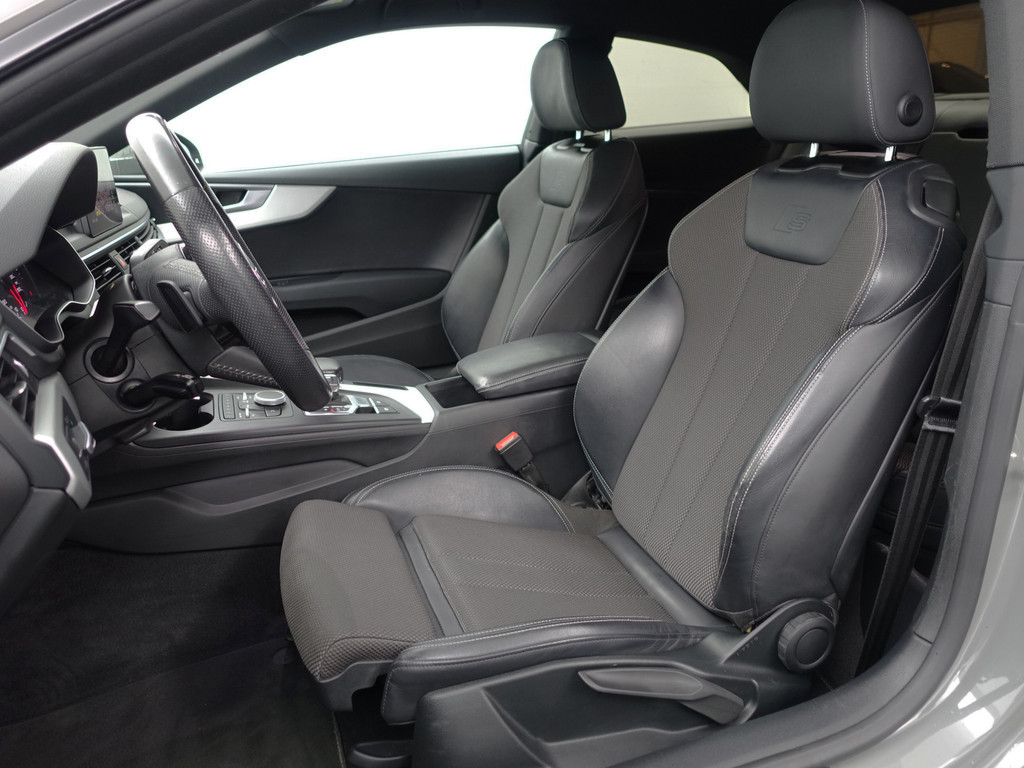 
Audi A5 Coupé 40 TFSI S line Black Optic Aut- Xenon Led, Dynamic Select, Keyless, Sfeerverlichting, Navi, Park Assist vol									