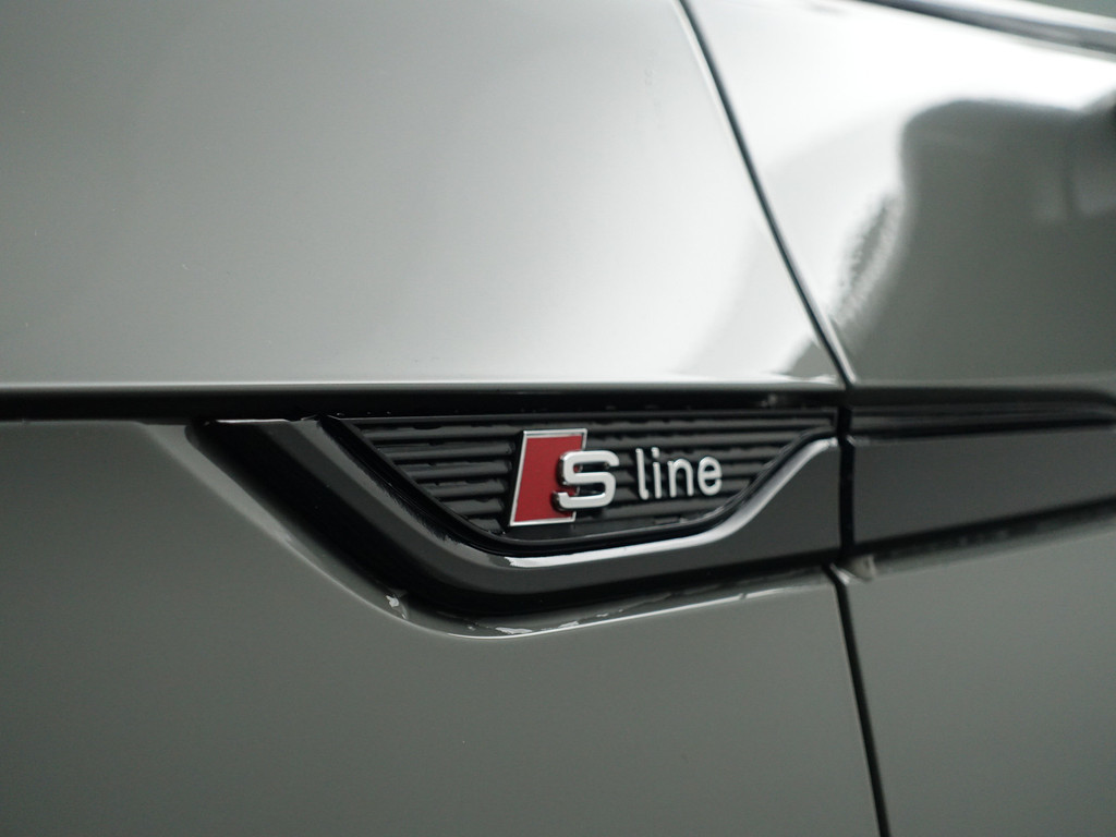 
Audi A5 Coupé 40 TFSI S line Black Optic Aut- Xenon Led, Dynamic Select, Keyless, Sfeerverlichting, Navi, Park Assist vol									