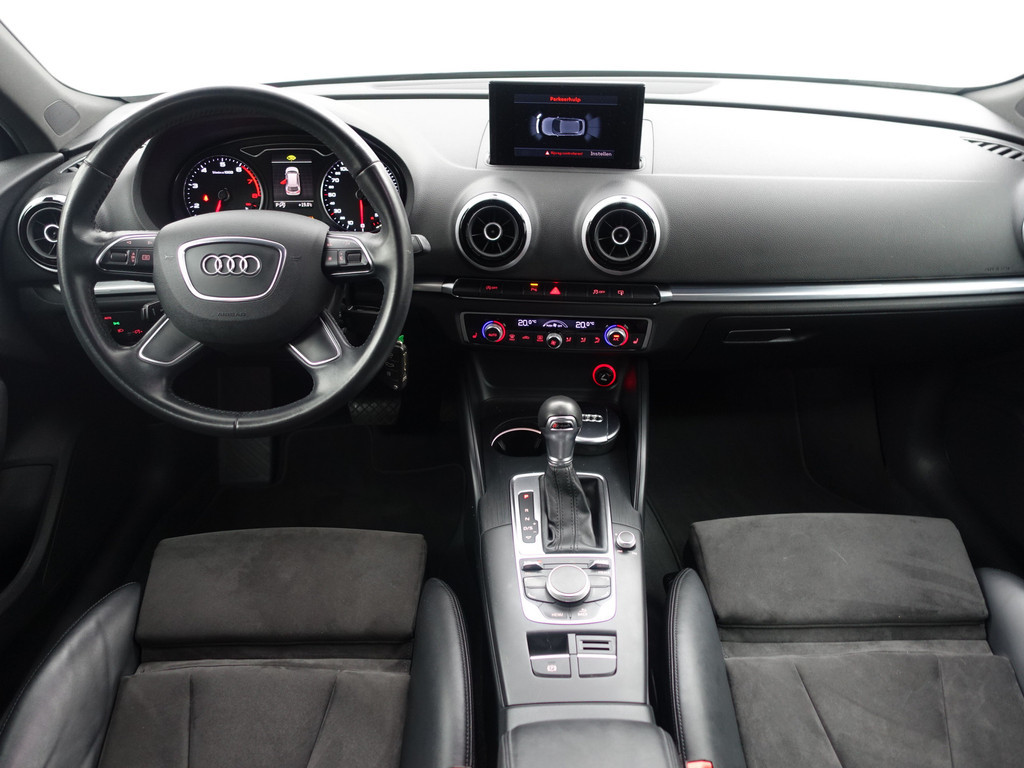 
								Audi A3 Sportback 1.2 TFSI S Line Aut- Xenon Led, Active Lane Assist, Sfeerverlichting, Park Assist, Sport Interieur, Stoelverwarming vol									