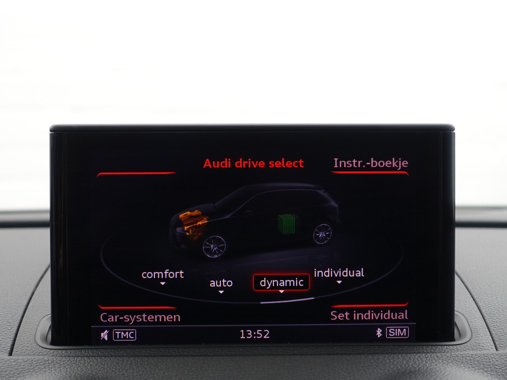 
Audi A3 Sportback 1.4 e-tron S Competition Aut- RS Interieur, Panoramadak, Sfeerverlichting, Xenon Led, Keyless, Standkachel vol									