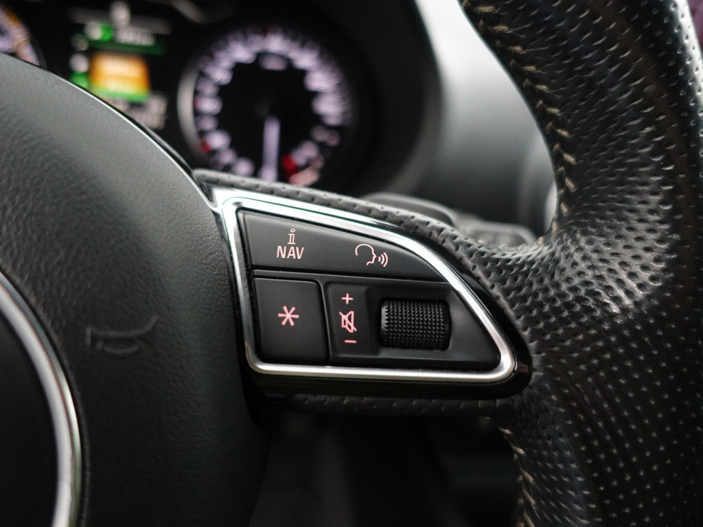 
Audi A3 Sportback 1.4 e-tron S Competition Aut- RS Interieur, Panoramadak, Sfeerverlichting, Xenon Led, Keyless, Standkachel vol									