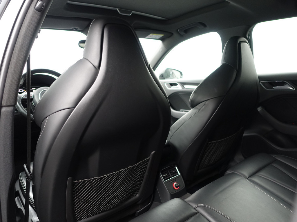 
Audi A3 Sportback 1.4 e-tron S Competition Aut- RS Interieur, Panoramadak, Sfeerverlichting, Xenon Led, Keyless, Standkachel vol									