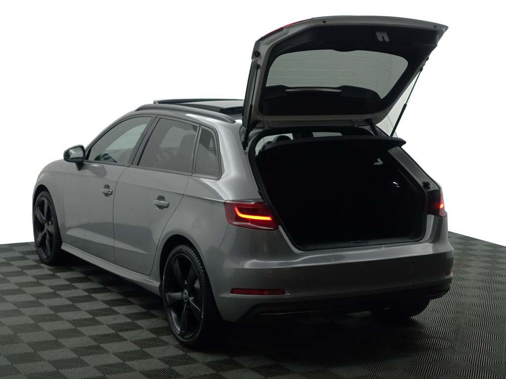 
Audi A3 Sportback 1.4 e-tron S Competition Aut- RS Interieur, Panoramadak, Sfeerverlichting, Xenon Led, Keyless, Standkachel vol									