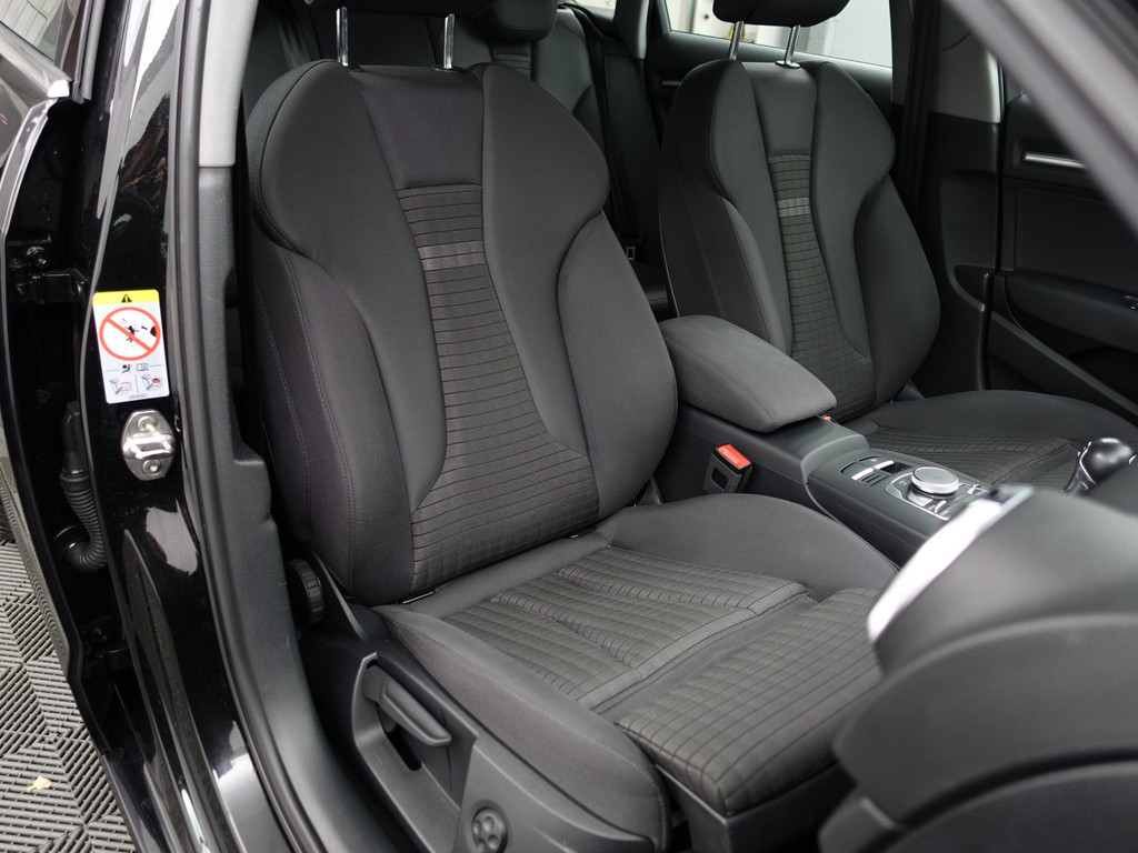 
								Audi A3 Sportback 1.5 TFSI Pro Line S Plus Aut- Xenon Led, Virtual Cockpit, Sfeerverlichting, Sport Interieur, Dynamic Select, Park Assist vol									
