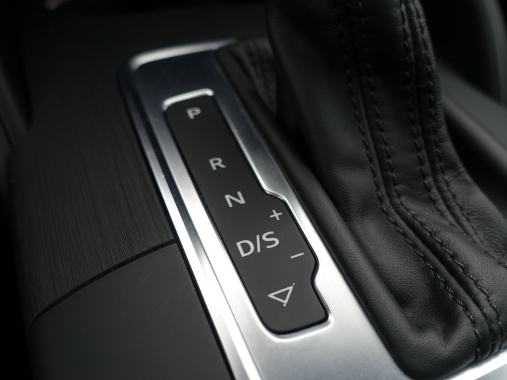 
								Audi A3 Sportback 1.5 TFSI Pro Line S Plus Aut- Xenon Led, Virtual Cockpit, Sfeerverlichting, Sport Interieur, Dynamic Select, Park Assist vol									