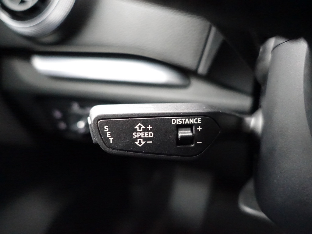 
								Audi A3 Sportback 1.5 TFSI Pro Line S Plus Aut- Xenon Led, Virtual Cockpit, Sfeerverlichting, Sport Interieur, Dynamic Select, Park Assist vol									