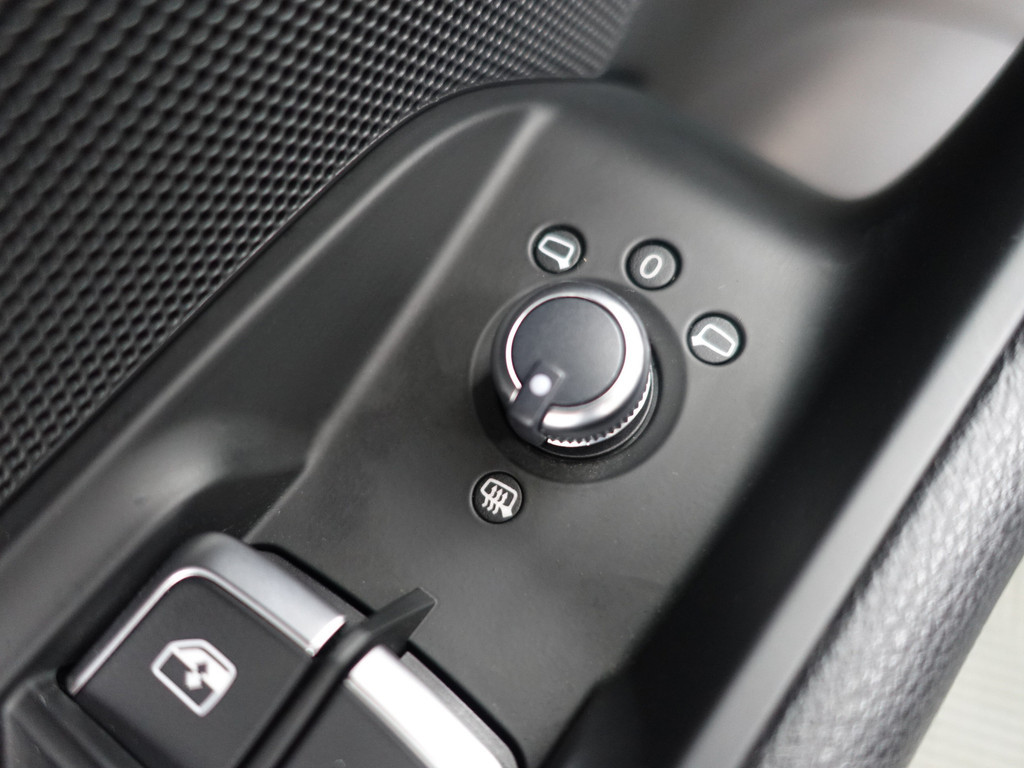 
								Audi A3 Sportback 1.5 TFSI Pro Line S Plus Aut- Xenon Led, Virtual Cockpit, Sfeerverlichting, Sport Interieur, Dynamic Select, Park Assist vol									