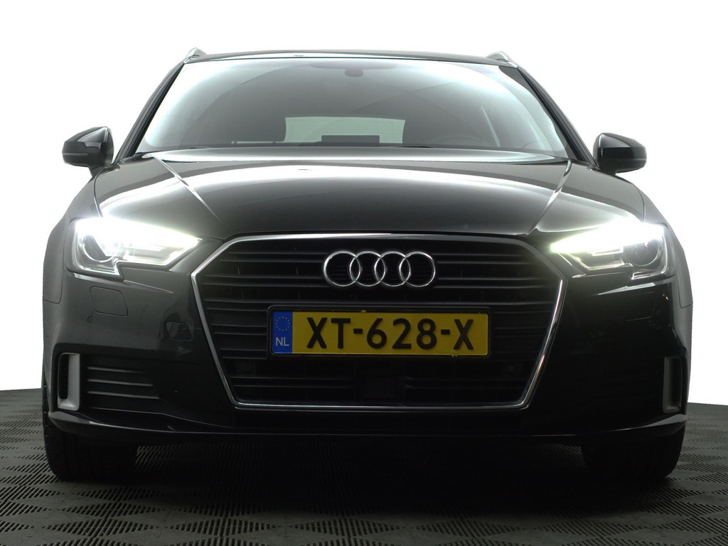 
								Audi A3 Sportback 1.5 TFSI Pro Line S Plus Aut- Xenon Led, Virtual Cockpit, Sfeerverlichting, Sport Interieur, Dynamic Select, Park Assist vol									