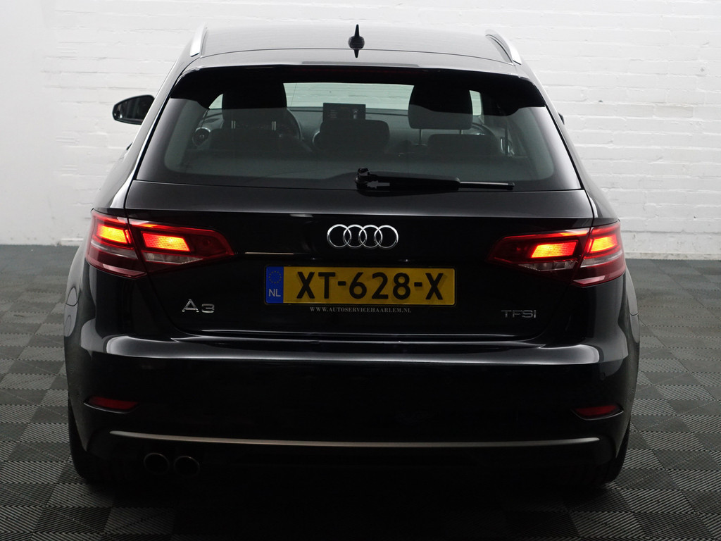
								Audi A3 Sportback 1.5 TFSI Pro Line S Plus Aut- Xenon Led, Virtual Cockpit, Sfeerverlichting, Sport Interieur, Dynamic Select, Park Assist vol									