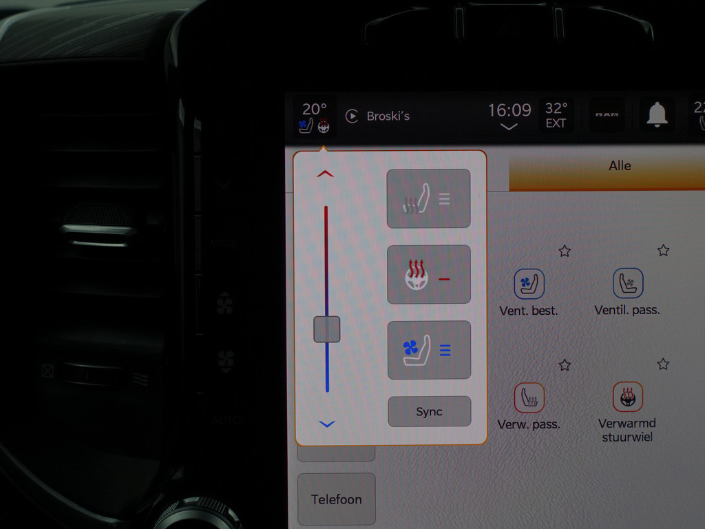 
Dodge Ram 1500 5.7 V8 4×4 Crew Cab Laramie Aut- Prins Onderbouw, Carplay, Alpine Audio, Stoelventilatie, Stuur/Stoelverwarming, Memory vol									